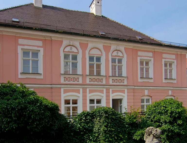 Lentinger Schloss, Germany
